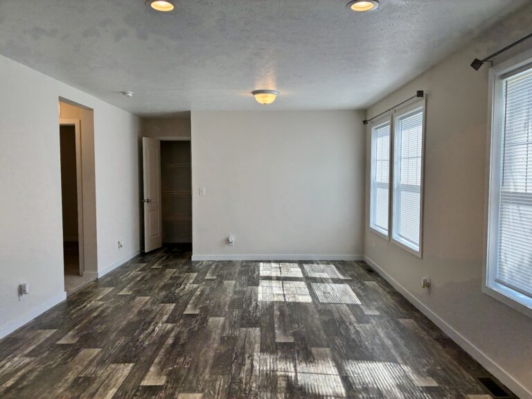 Featured Image #4 for Spacious 3BR/2BA Manufactured Home – Your New Home Awaits!, PAG18 at Columbia Park