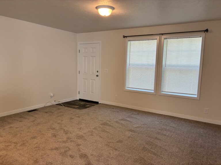 Featured Image #2 for Spacious 3BR/2BA Manufactured Home – Your New Home Awaits!, PAG18 at Columbia Park